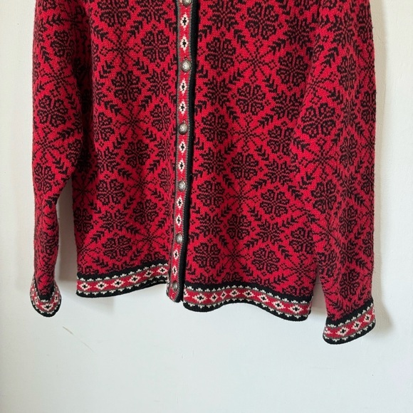 LL Bean Cardigan Sweater Red Cottagecore Merino Wool Lambswool Nordic Large - Picture 3 of 8